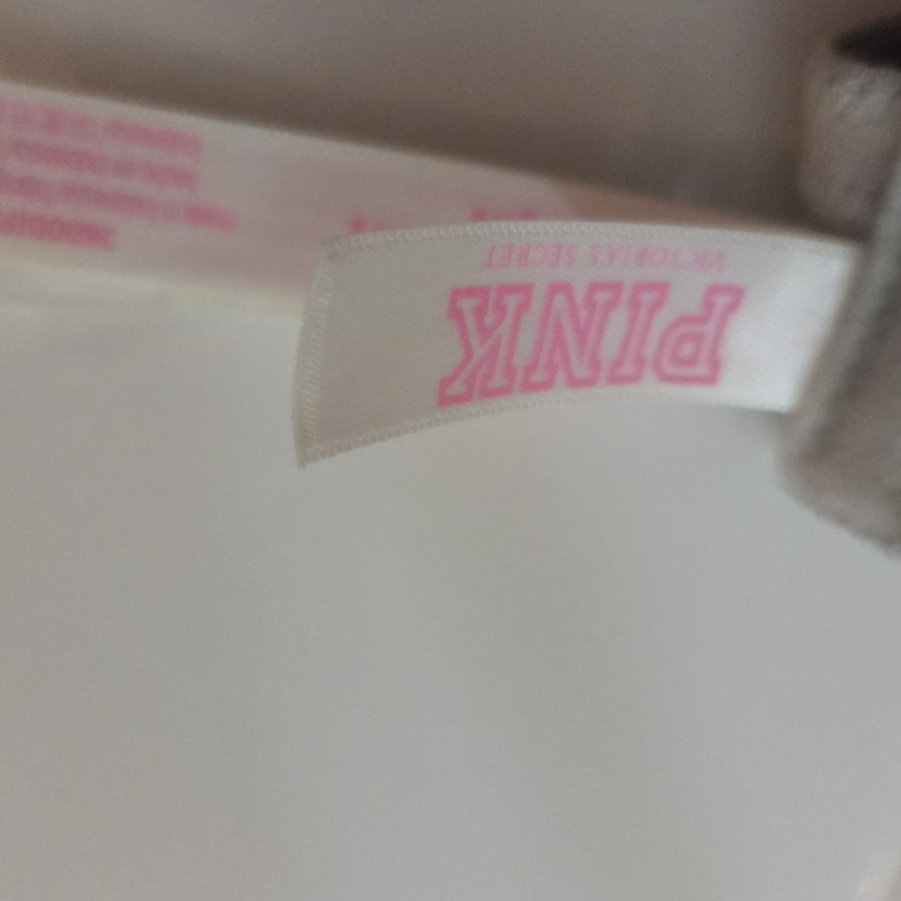 PINK Victoria’s Secret T-Shirt Bra • 36DDD • Lightly Worn • Great Condition - Picture 4 of 5